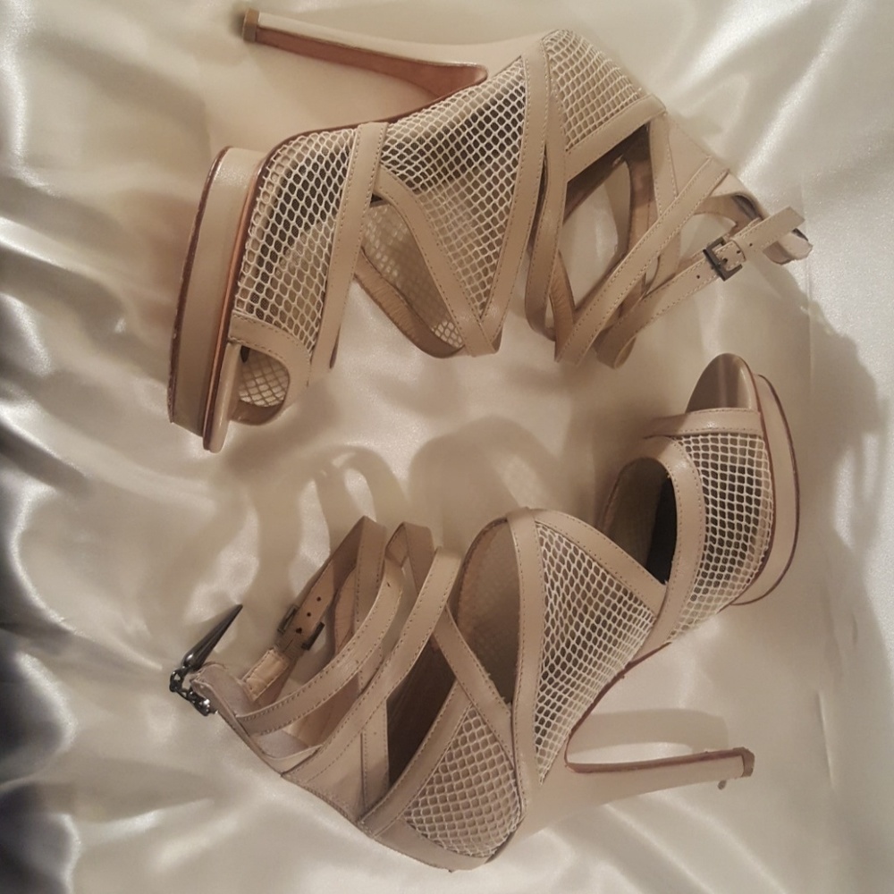8.5 Rock & Republic platform nude color